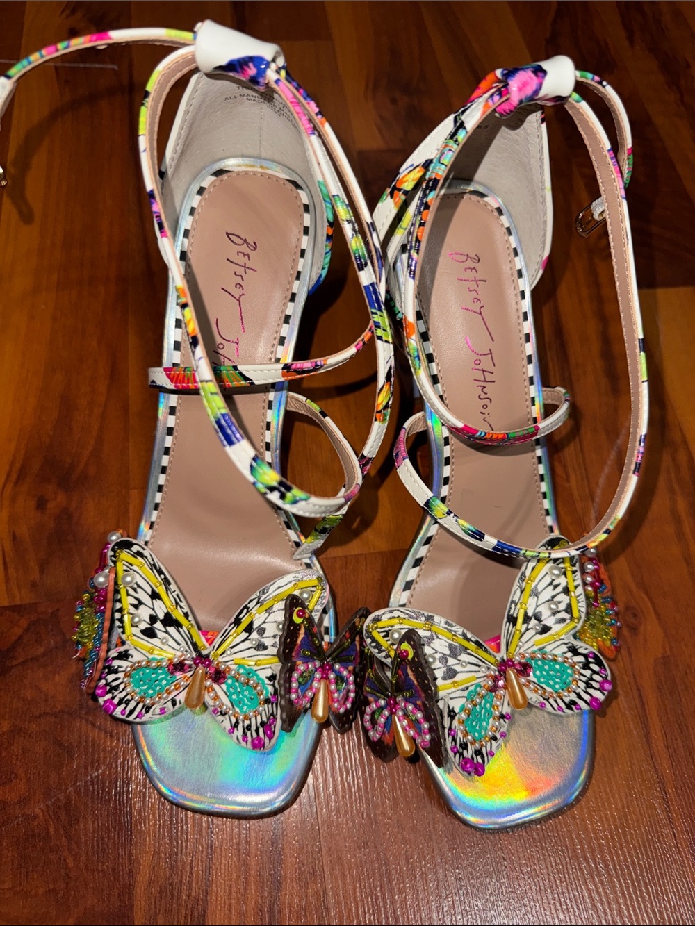 Betsey Johnson  Butterfly Embellished Ankle-Strap Heel 7  Women's Trudie - Picture 4 of 7